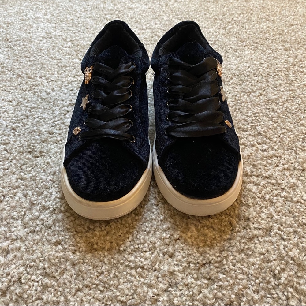 Velvet Shoes